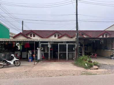 ขายทาวน์โฮม หน้าค่ายร.8 ใกล้มข. ใกล้สนามบิน!