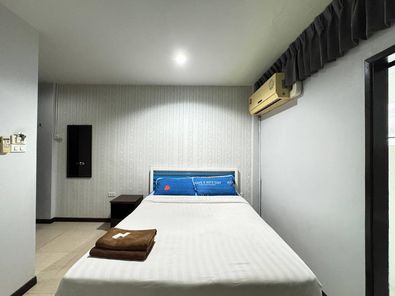 ขายอาคารพาณิชย์ 2 คูหา ทำเลทอง ซอยบัวขาว พัทยา ชลบุรี