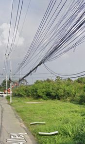 ขายด่วนที่ดินพร้อมสิ่งปลูกสร้าง พิกัด บ้านอำเภอ สัตหีบ จังหวัดชลบุรี นาจอมเทียน บ้านอำเภอ kg8xBHlh