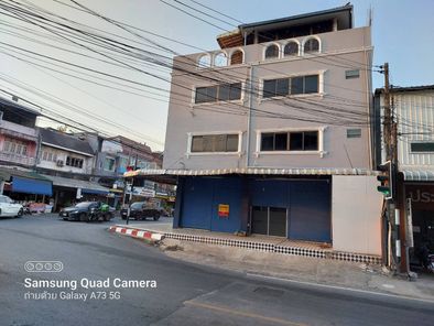 ขายและเช่า ตึก4แยกพญาเสือ