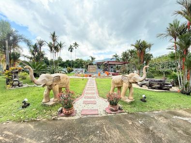 ขายบ้านที่ดิน2 ไร่ วิวภูเขา + สระว่ายน้ำส่วนตัว – ต.ตะพง อ.เมือง จ.ระยอง