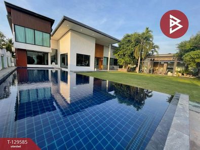 ขายบ้านเดี่ยวพร้อมพูลวิลล่า ( สระว่ายน้ำส่วนตัว ) เนื้อที่ 368 ตารางวา อ.บางละมุง จ.ชลบุรี