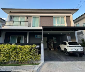 📍ปล่อยเช่าบ้านเดี่ยวสองชั้นในโครงการอภิทาวน์ บ้านหรูระดับพรีเมียม ตกแต่งครบด้วยเฟอร์นิเจอร์และเครื่องใช้ไฟฟ้าคุณภาพ พื้นที่ใช้สอยกว้างขวาง ใกล้สนามบิน เดินทางสะดวก พร้อมพื้นที่ส่วนกลางบรรยากาศร่มรื่น