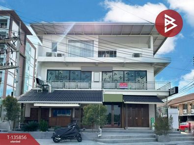 ขายอาคารพาณิชย์ 3 ชั้น เนื้อที่ 65.2 ตารางวา ตำบลแสนสุข เมืองชลบุรี