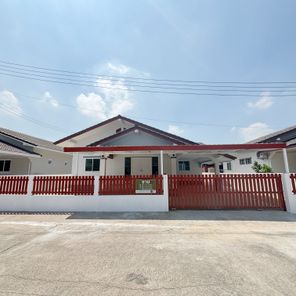 ให้เช่าบ้าน มบ.หรรษนันท์ ทะเลแก้ว