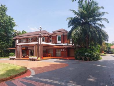 ขายคฤหาสน์ไม้มะค่า บ้านมงคล