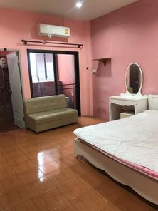 เลอซูศรี สวัสดิ์