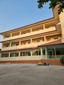 แสนสุข (หอสตรี)