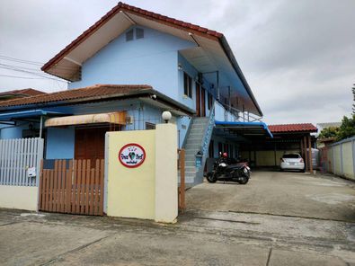 หอพัก ปิยะวัชร์