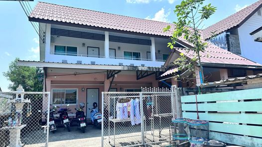 หอพักสิริยากร