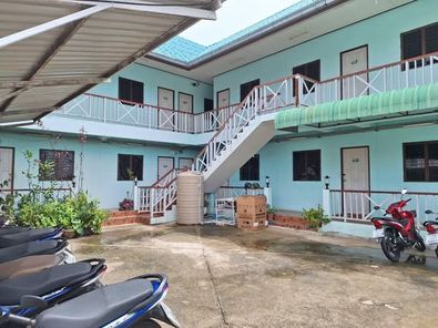 หอพักบ้านใบไม้