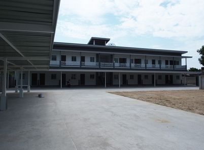 บ้านตาตา