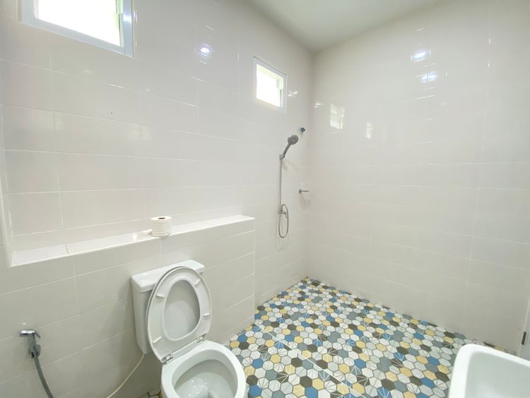 ภาพแบบบ้าน-บ้านปั้นหยาสีฟ้า