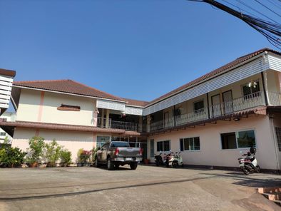 บ้านพงศบุตร