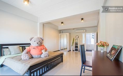 ทอปฮิลล์ อพาร์ทเมนท์