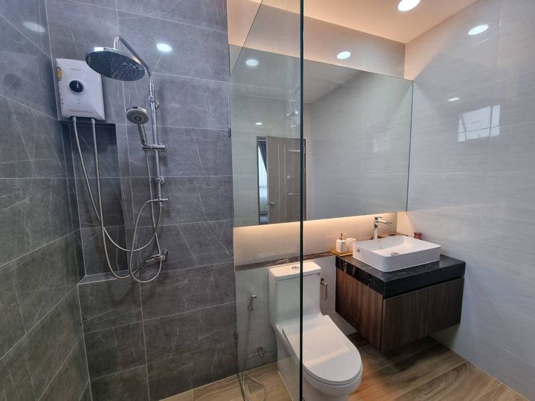 ภาพแบบบ้าน-บ้านเดี่ยว 2 ชั้น สไตล์โมเดิร์น