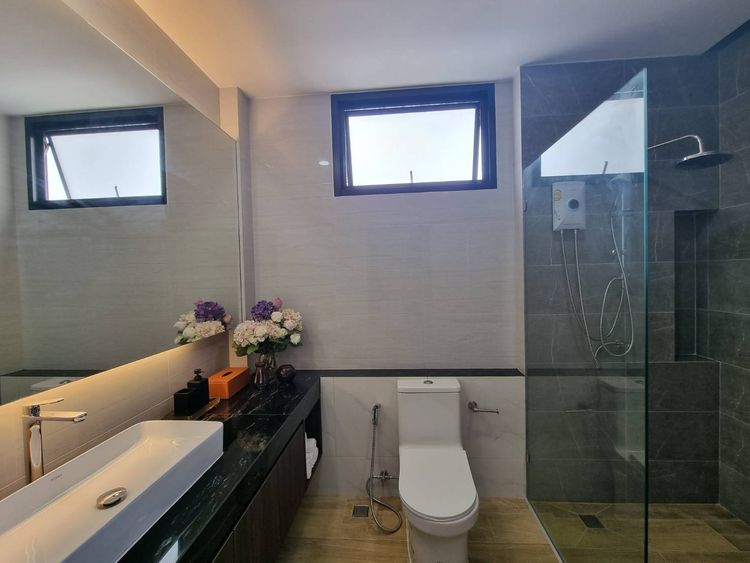 ภาพแบบบ้าน-บ้านเดี่ยว 2 ชั้น สไตล์โมเดิร์น