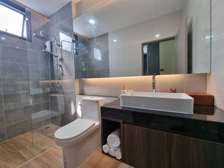 ภาพแบบบ้าน-บ้านเดี่ยว 2 ชั้น สไตล์โมเดิร์น