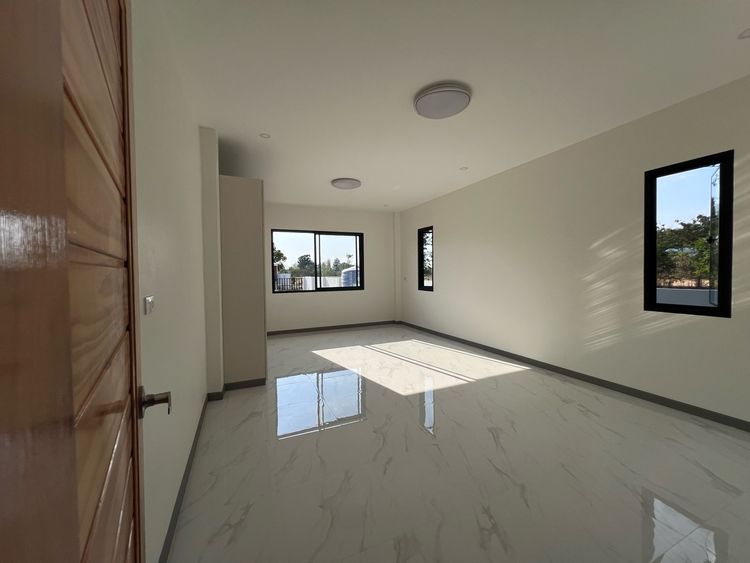 ภาพแบบบ้าน-บ้านเดี่ยวโมเดิร์นปั้นหยา