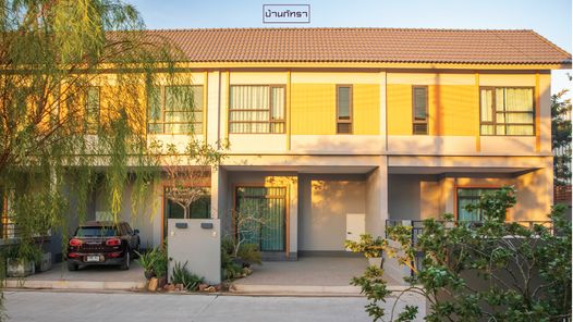 บ้านภัทรา สัตหีบ - Patra Modern Home