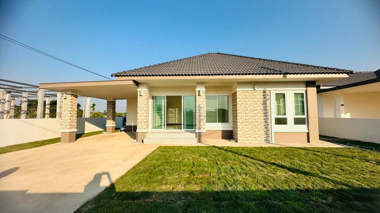 ภาพแบบบ้าน-บ้านทรงปั้นหยา