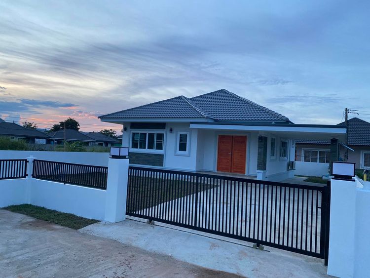 ภาพแบบบ้าน-ทรงปั้นหยา สไตล์คอนเทมโพรารี่ 