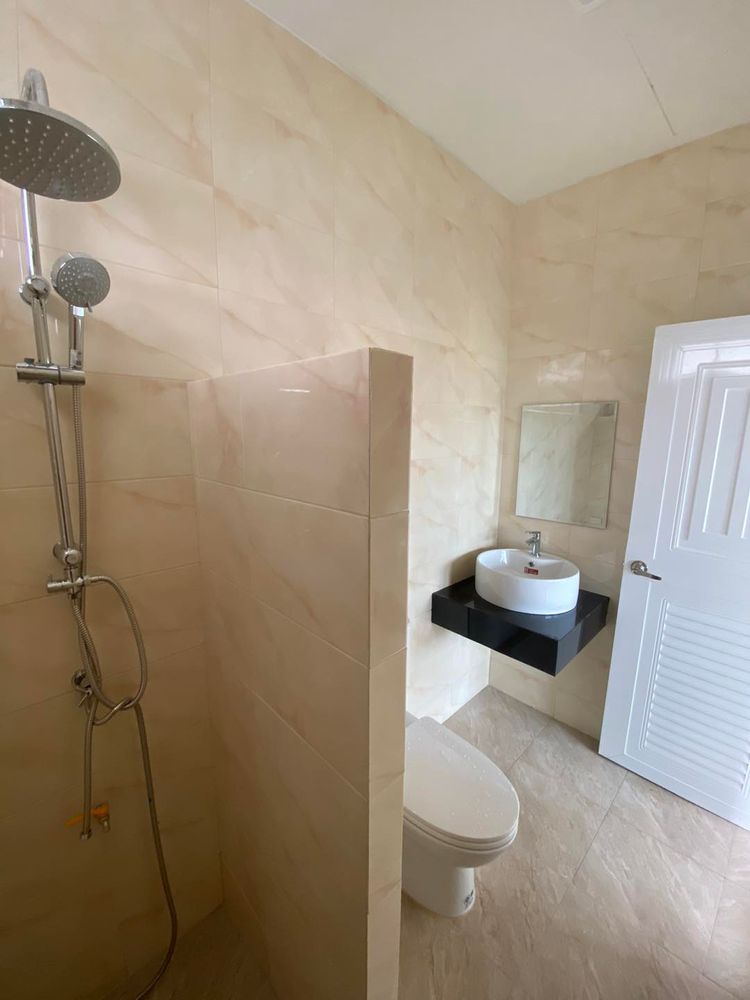 ภาพแบบบ้าน-ทรงปั้นหยา สไตล์คอนเทมโพรารี่ 