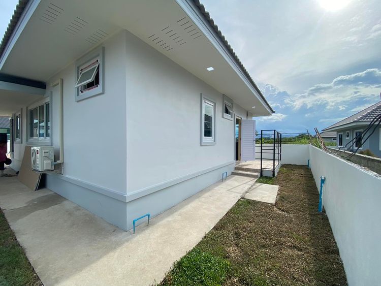 ภาพแบบบ้าน-ทรงปั้นหยา สไตล์คอนเทมโพรารี่ 