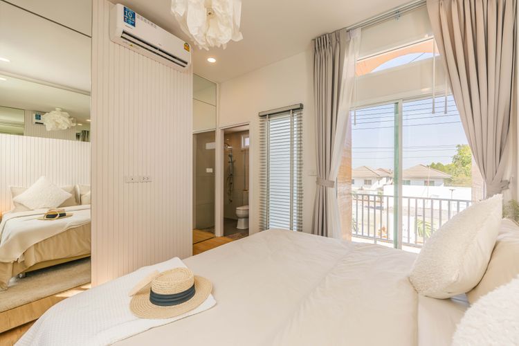 ภาพแบบบ้าน-ทาวน์โฮม ผนังบ้านไม่ติดกัน