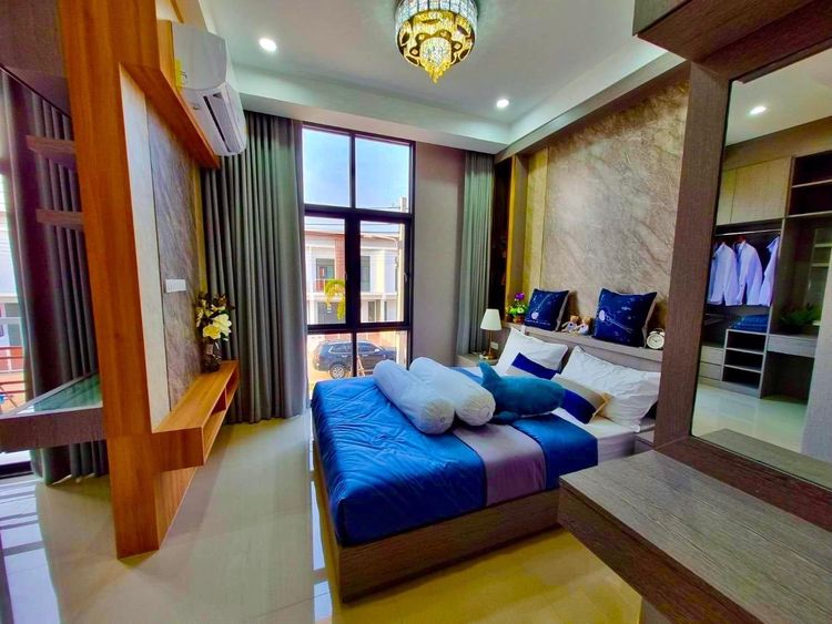 ภาพแบบบ้าน-ทาวน์โฮมสไตล์โมเดิร์น