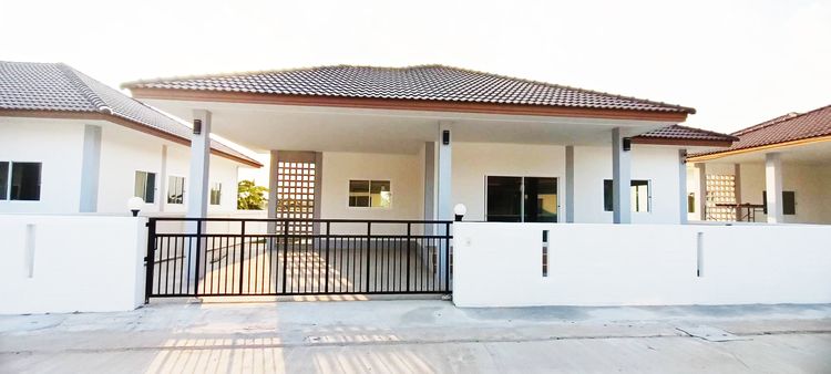 ภาพแบบบ้าน-Type 2 ทรงปั้นหยาธรรมดา [ Ordinary Hip Roof ]