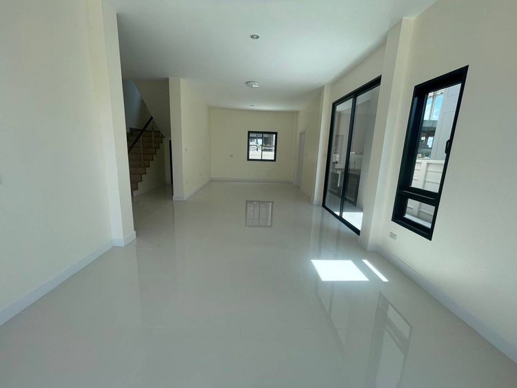 ภาพแบบบ้าน-แบบบ้านสไตล์อิงลิช Type C CAMELLIA