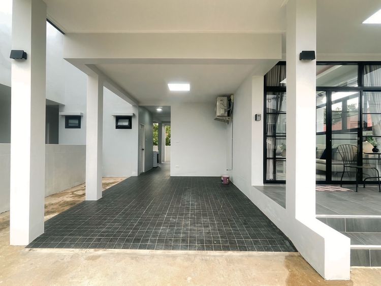 ภาพแบบบ้าน-วิลล่า ตกแต่งเต็ม ใกล้ห้วยวังนอง