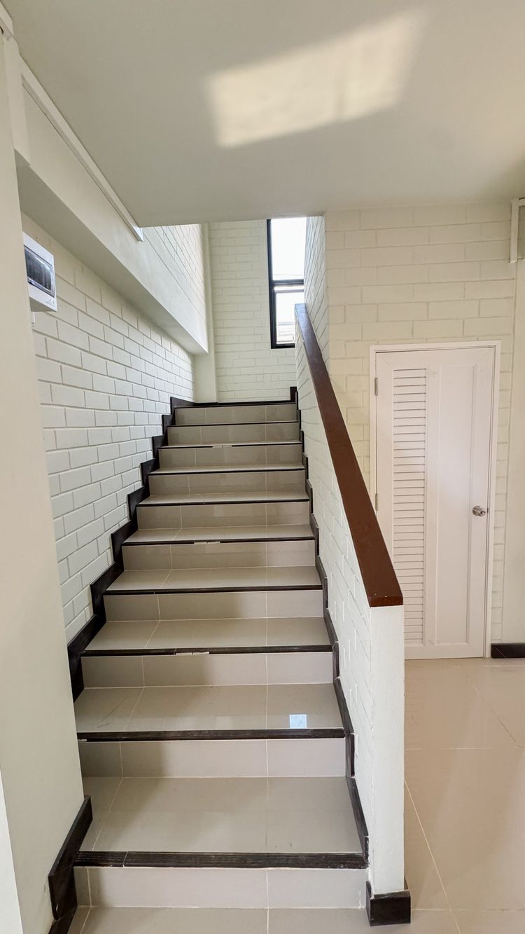 ภาพแบบบ้าน-บ้านเดี่ยว 2 ชั้น (ขนาดใหญ่ พิเศษ)