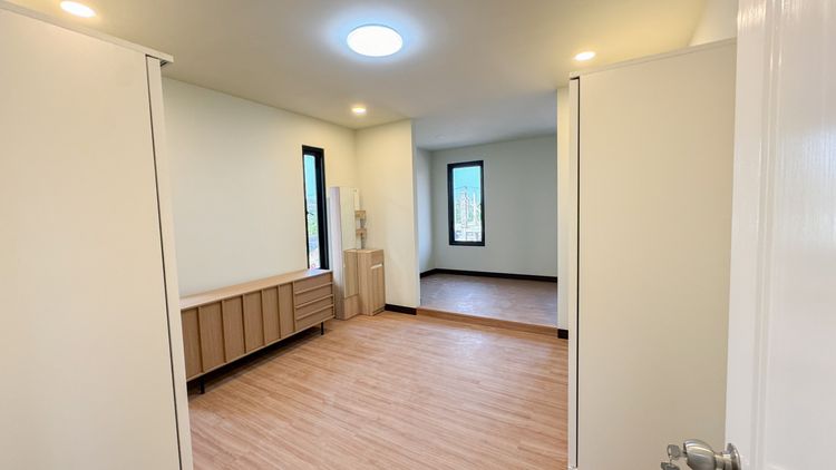 ภาพแบบบ้าน-บ้านเดี่ยว 2 ชั้น (ขนาดใหญ่ พิเศษ)