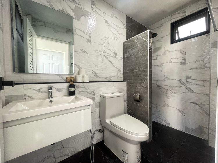 ภาพแบบบ้าน-วิลล่า ตกแต่งเต็ม ใกล้ห้วยวังนอง