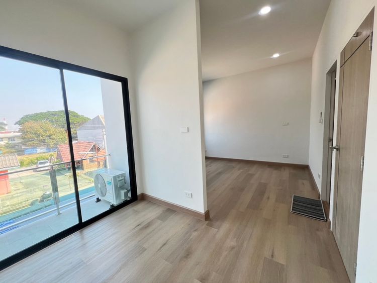 ภาพแบบบ้าน-Modern Townhome