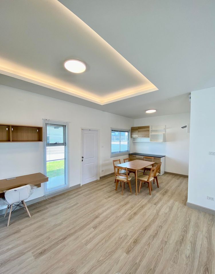 ภาพแบบบ้าน-บ้านแฝด 2 ชั้น หน้ากว้าง จอดรถ 3 คัน