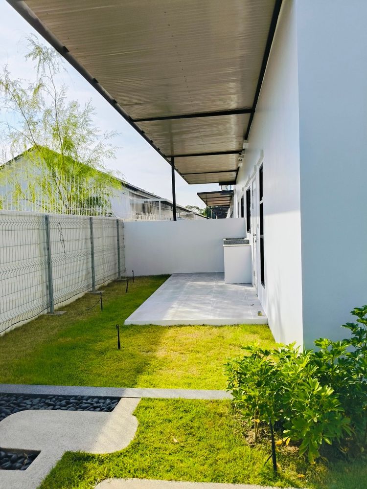 ภาพแบบบ้าน-บ้านแฝดหน้ากว้างจอดรถได้ 3คัน