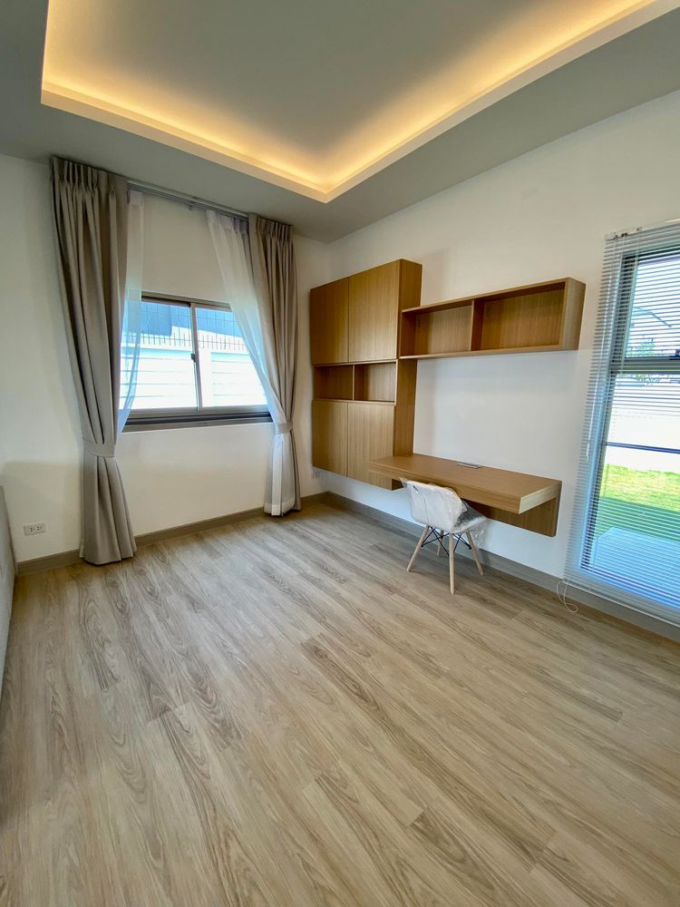 ภาพแบบบ้าน-บ้านแฝด 2 ชั้น หน้ากว้าง จอดรถ 3 คัน