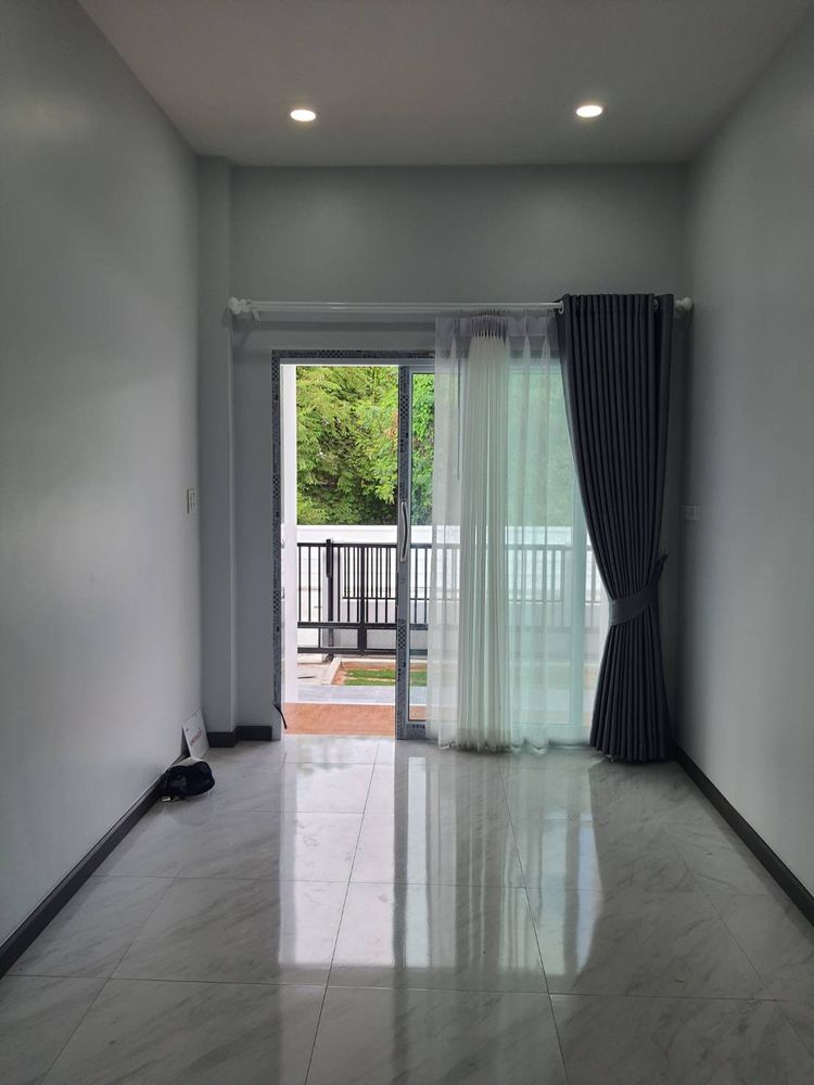 ภาพแบบบ้าน-บ้านเดี่ยวหลังใหญ่ สไตล์มินิมอลปั้นหยา