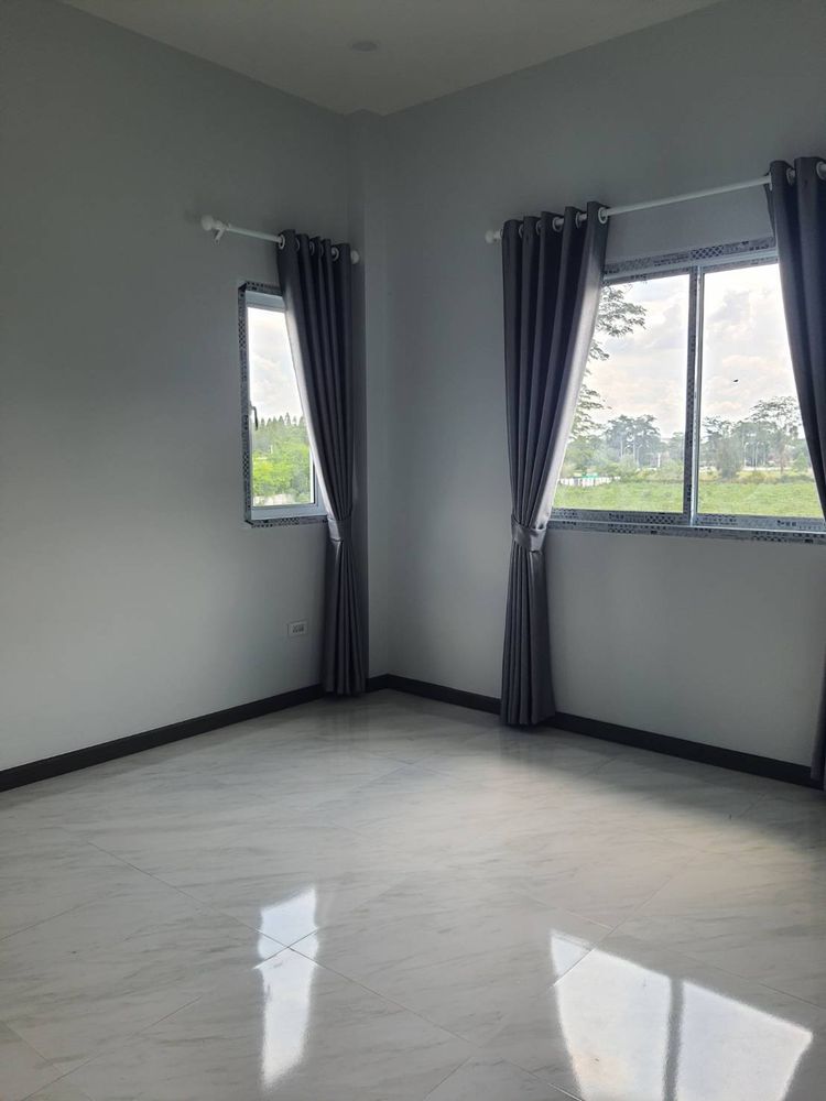 ภาพแบบบ้าน-บ้านเดี่ยวหลังใหญ่ สไตล์มินิมอลปั้นหยา