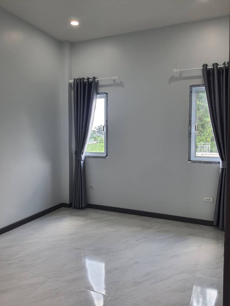 ภาพแบบบ้าน-บ้านเดี่ยวหลังใหญ่ สไตล์มินิมอลปั้นหยา