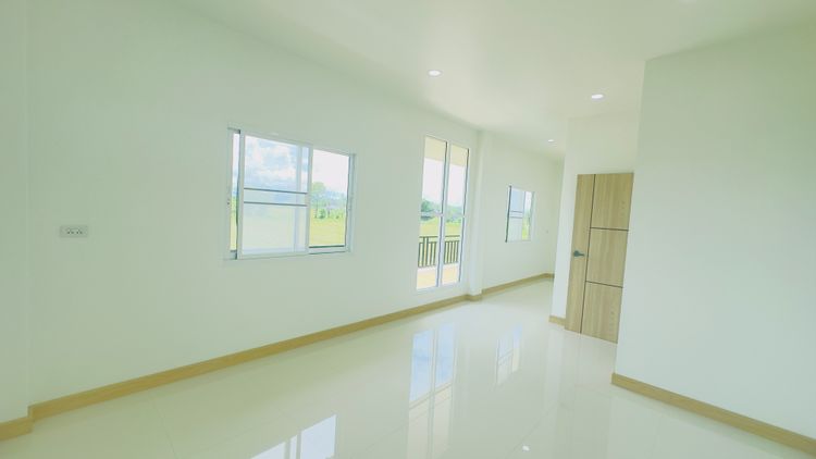 ภาพแบบบ้าน-บ้าน 2 ชั้น ใกล้สนามบิน