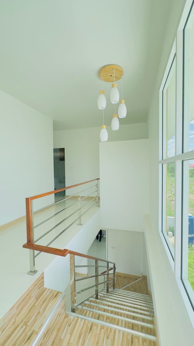 ภาพแบบบ้าน-บ้าน 2 ชั้น ใกล้สนามบิน