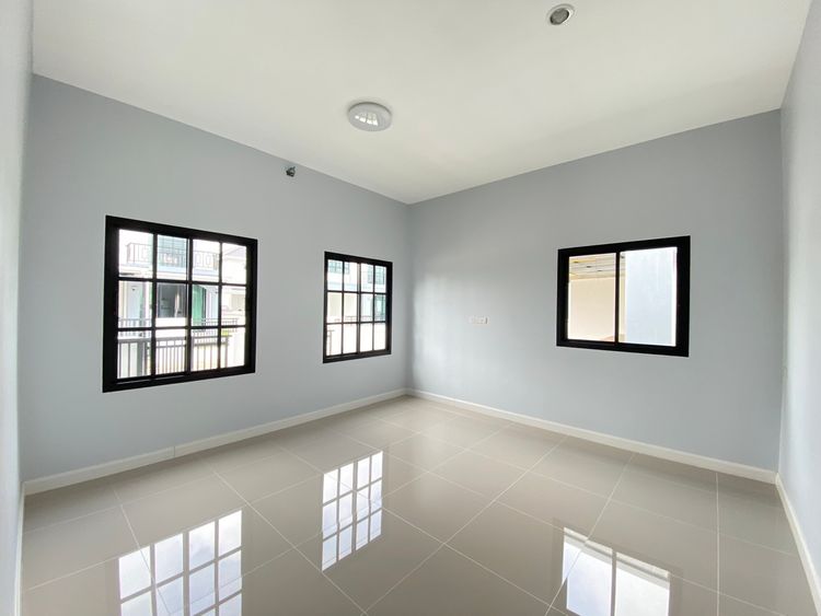 ภาพแบบบ้าน-แบบบ้านสไตล์ลัคชูรี่ เฮ้าส์ ยูโรเปี่ยน โมเดิร์น ไทป์ E-Emmaline