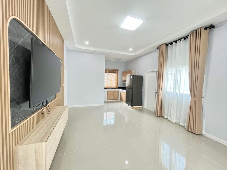 ภาพแบบบ้าน-แบบบ้านสไตล์ลัคชูรี่ เฮ้าส์ ยูโรเปี่ยน โมเดิร์น ไทป์ F-Francis