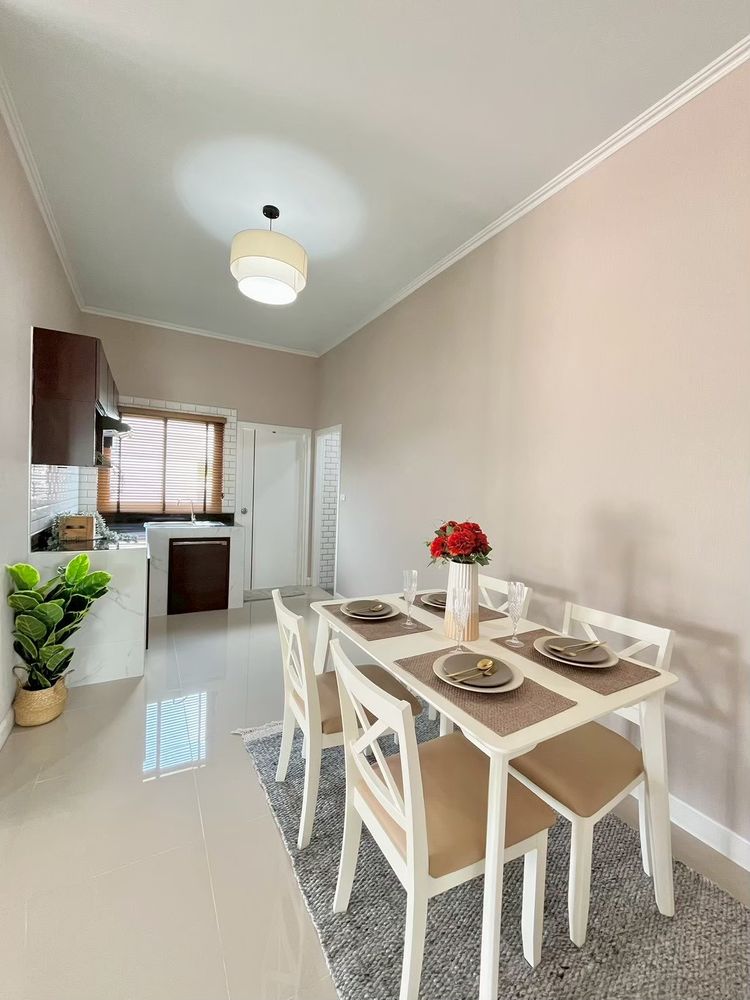 ภาพแบบบ้าน-แบบบ้านสไตล์ลัคชูรี่ เฮ้าส์ ยูโรเปี่ยน โมเดิร์น ไทป์ E-Emmaline