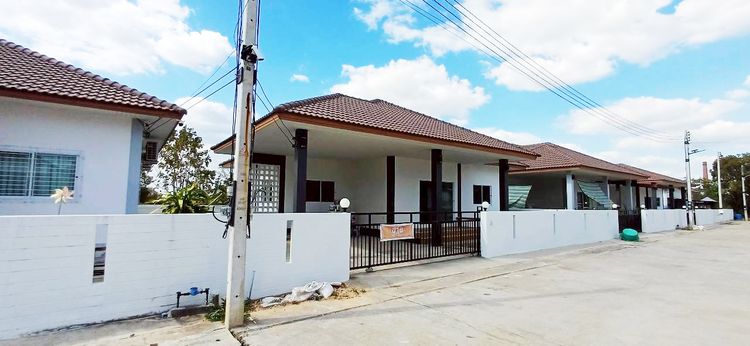 ภาพแบบบ้าน-มารวย752-3 ปั้นหยาธรรมดา [ Ordinary Hip Roof ]