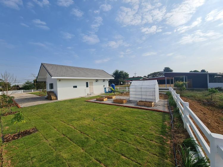 ภาพแบบบ้าน-บ้านสวนสไตล์มินิมอล